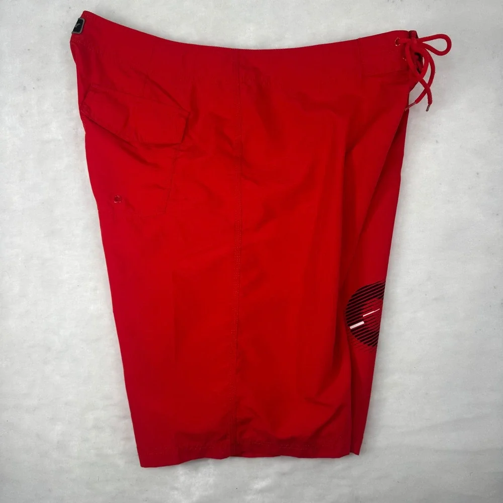Oakley Board Shorts Mens Size 40 Red Spell Out Graphic Surf Swim Trunks